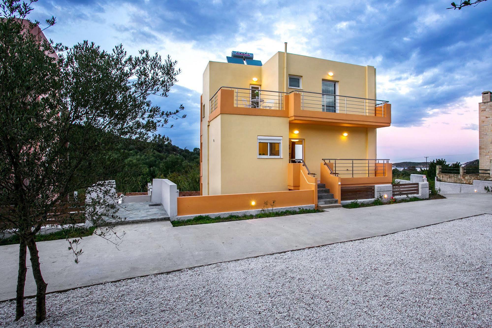 Cyan Icons Villas Tsivaras Exterior photo