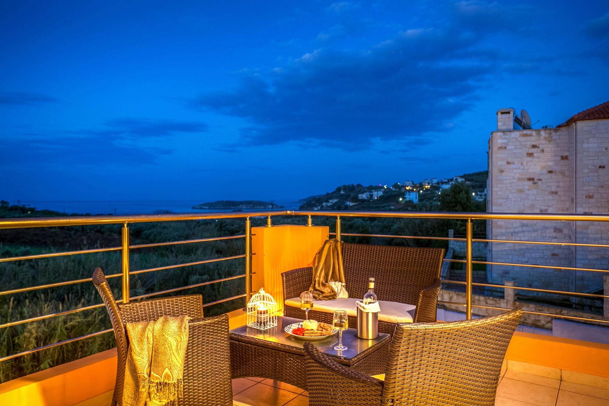 Cyan Icons Villas Tsivaras Exterior photo